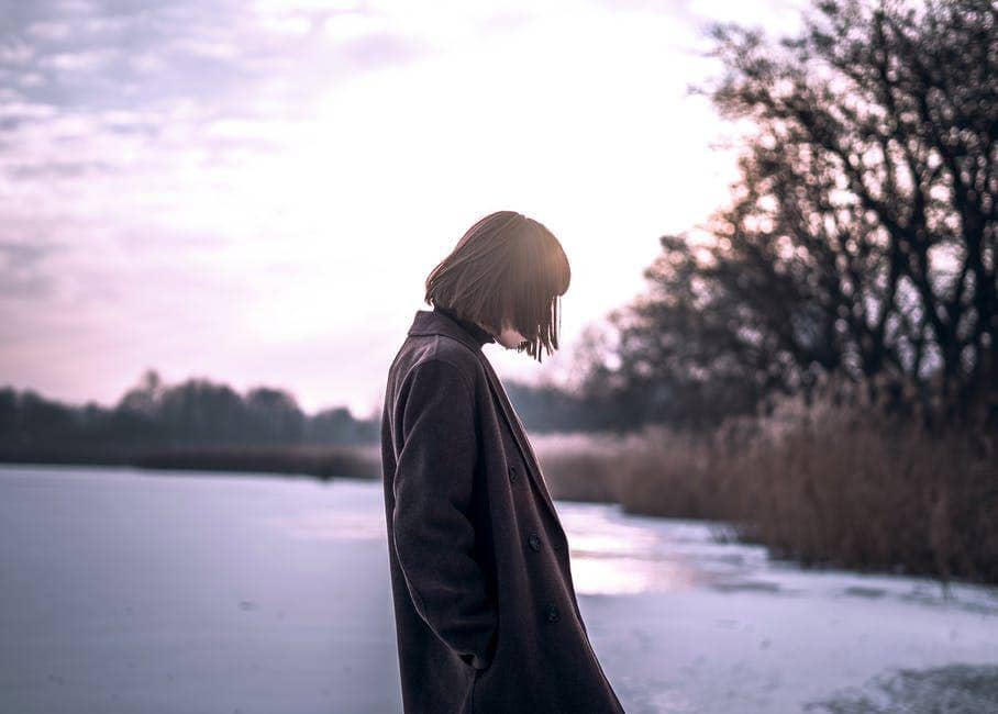 ilustrasi penyesalan (pexels.com/elijahsad)