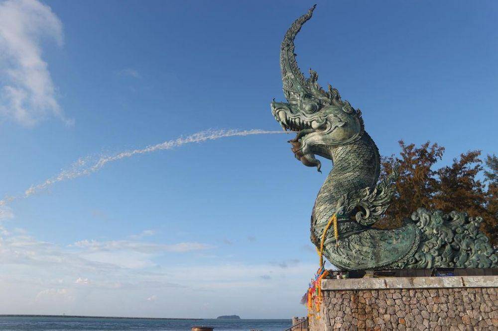 potret Dragon Head Statue (instagram.com/psrcaoe_tch)