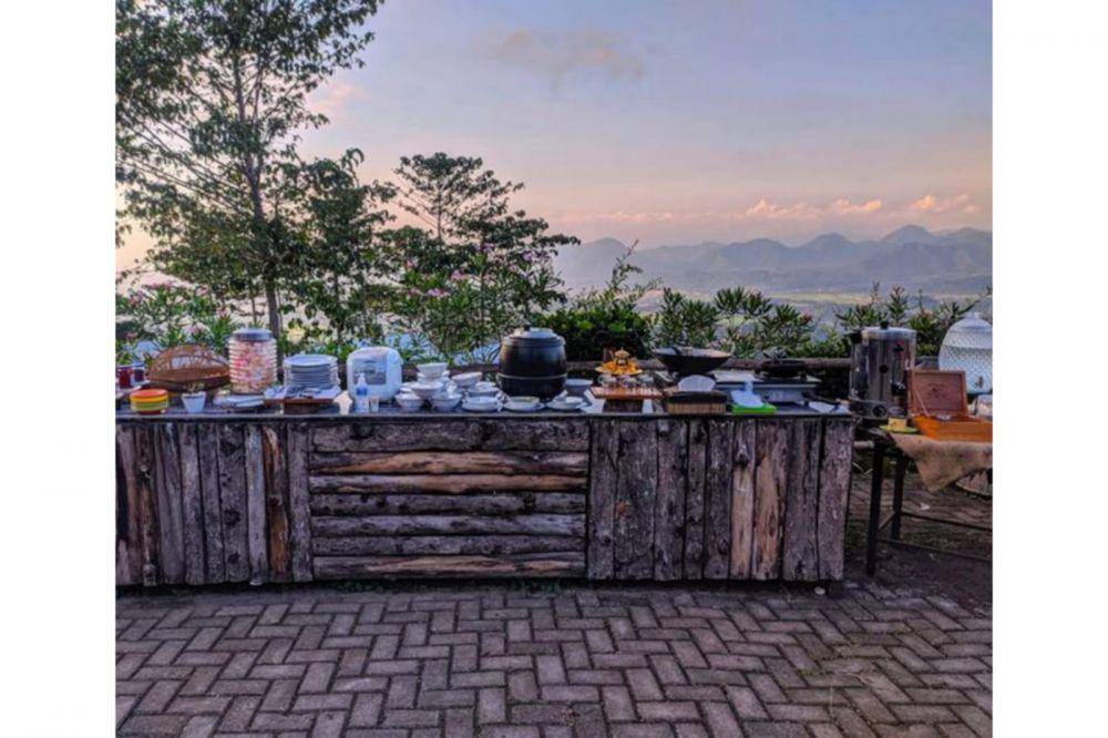 breakfast (instagram.com/ciremailand.glamping)
