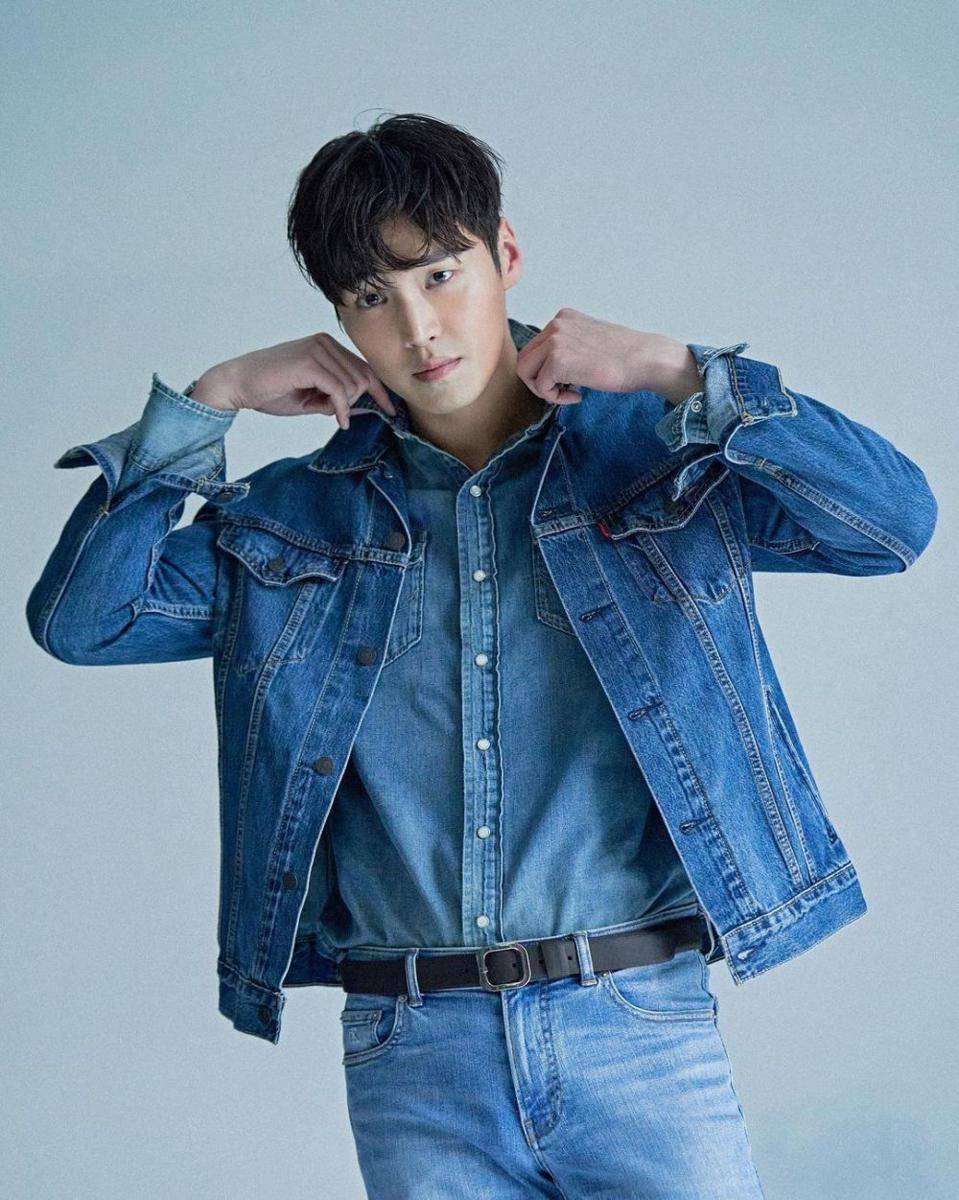 Lee Tae Hwan (instagram.com/leetaehwan0221)