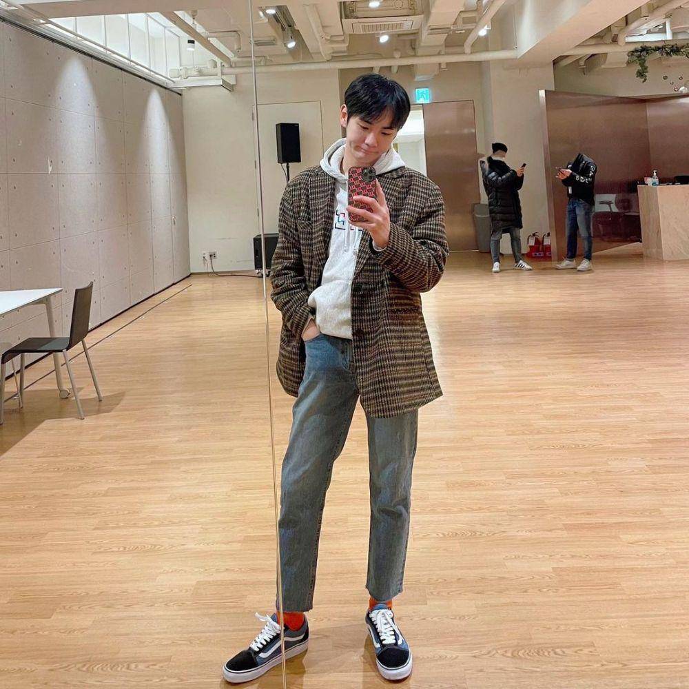 Outfit Key Shinee (instagram.com/bumkeyk)