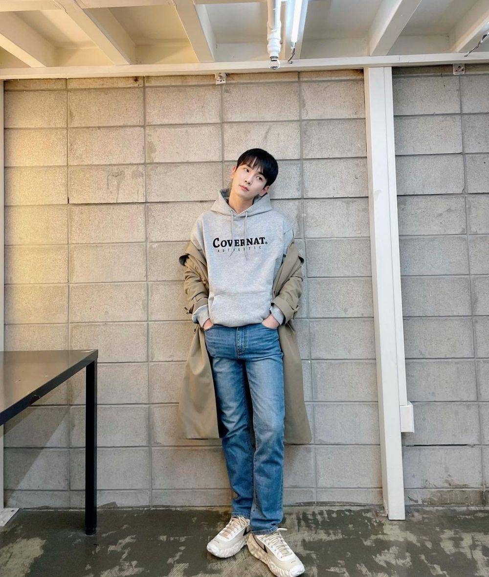 Outfit Key Shinee (instagram.com/bumkeyk)