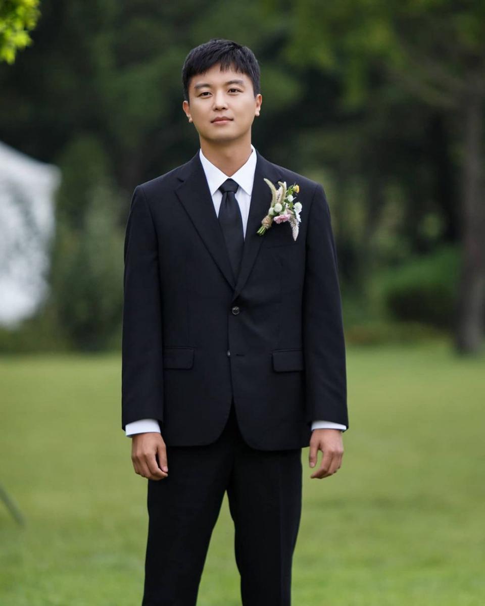 Yeon Woo Jin (instagram.com/jumpent_official)