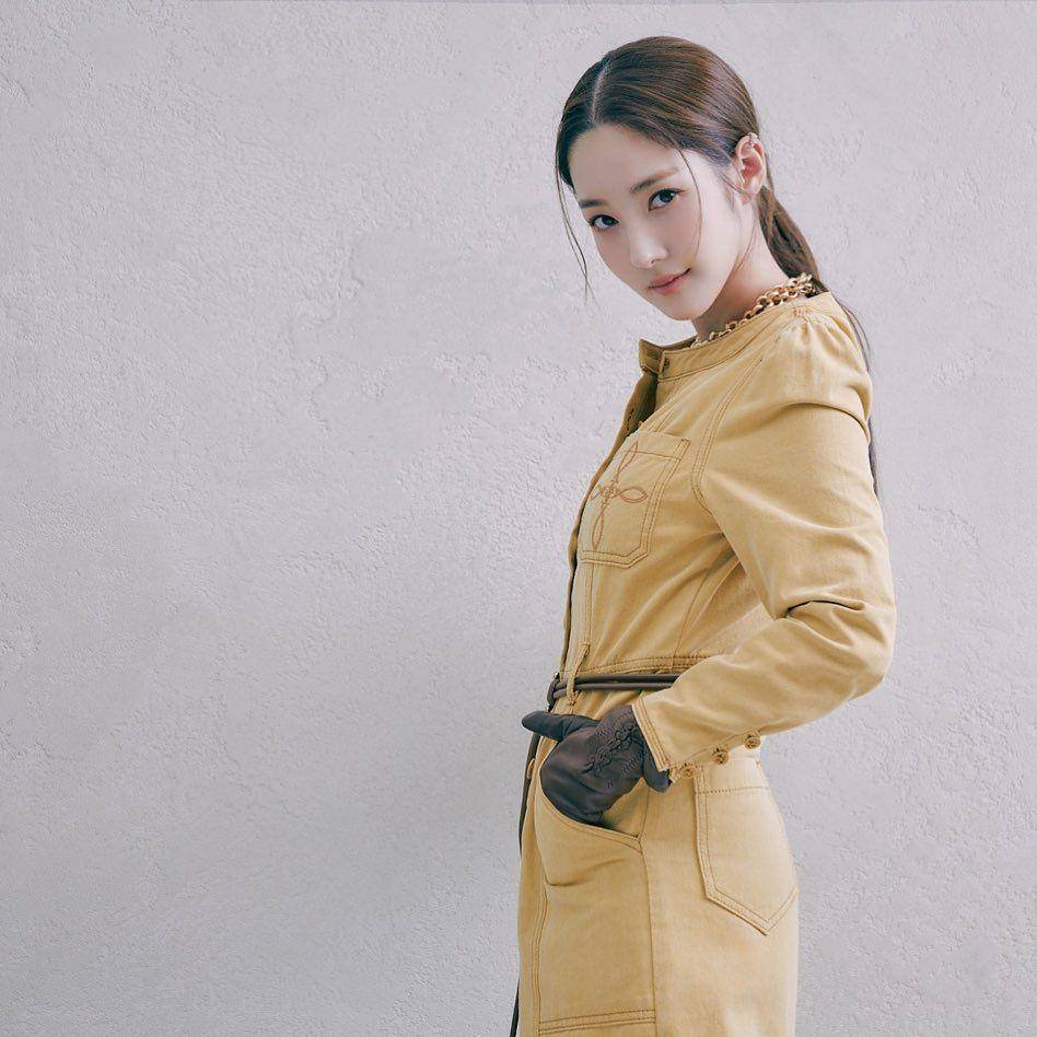 Park Min Young (instagram.com/rachel_mypark)