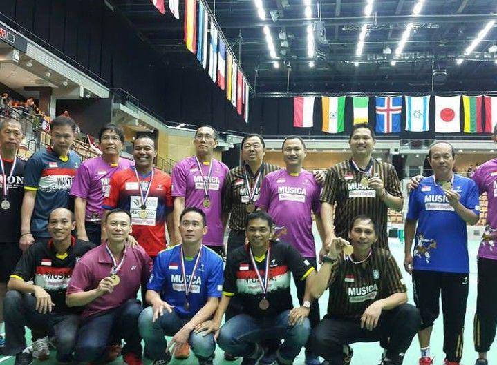 tim Indonesia di BWF World Senior Championships 2015 (instagram.com/hariyanto_arbi)