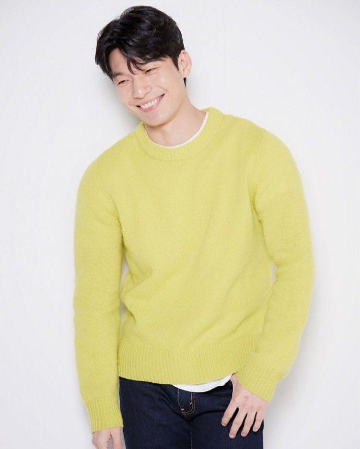 Wi Ha Joon (instagram.com/wi__wi__wi)