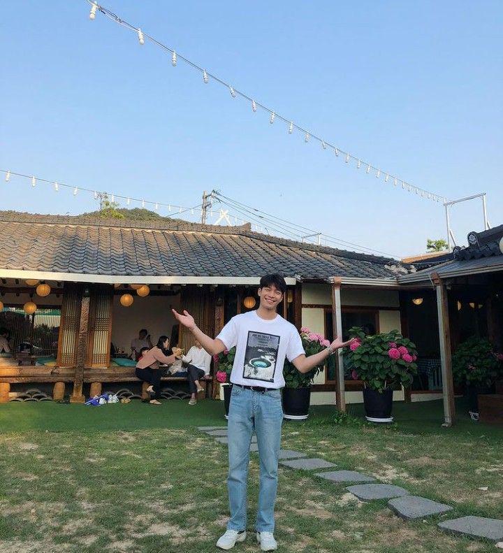 Wi Ha Joon (instagram.com/wi__wi__wi)