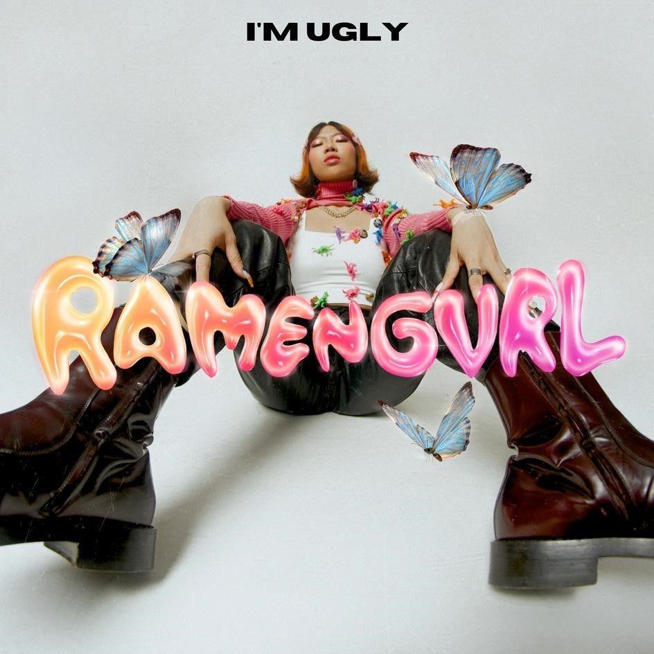 Ramengvrl dan Ekspresi Lelah Terbelenggu Standar dalam I'm Ugly