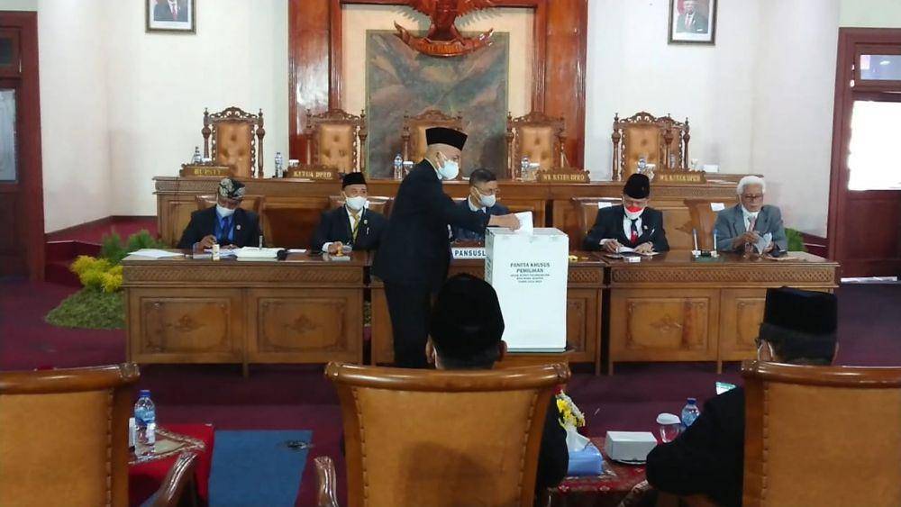 Proses pemungutan suara di rapat paripurna. IDN Times/ Bramanta Pamungkas