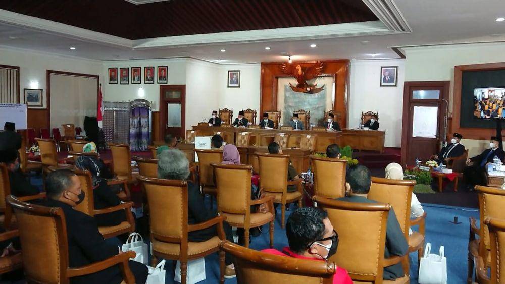 Sidang paripurna pemilihan wakil bupati Tulungagung. IDN Times/ Bramanta Pamungkas