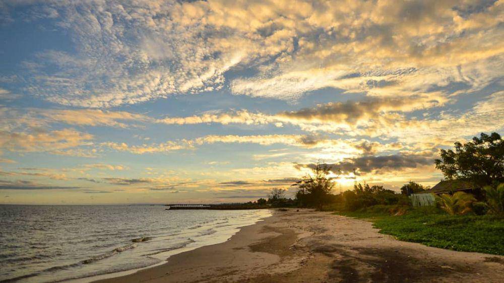 Pantai Pagatan (instagram.com/witry.photography)