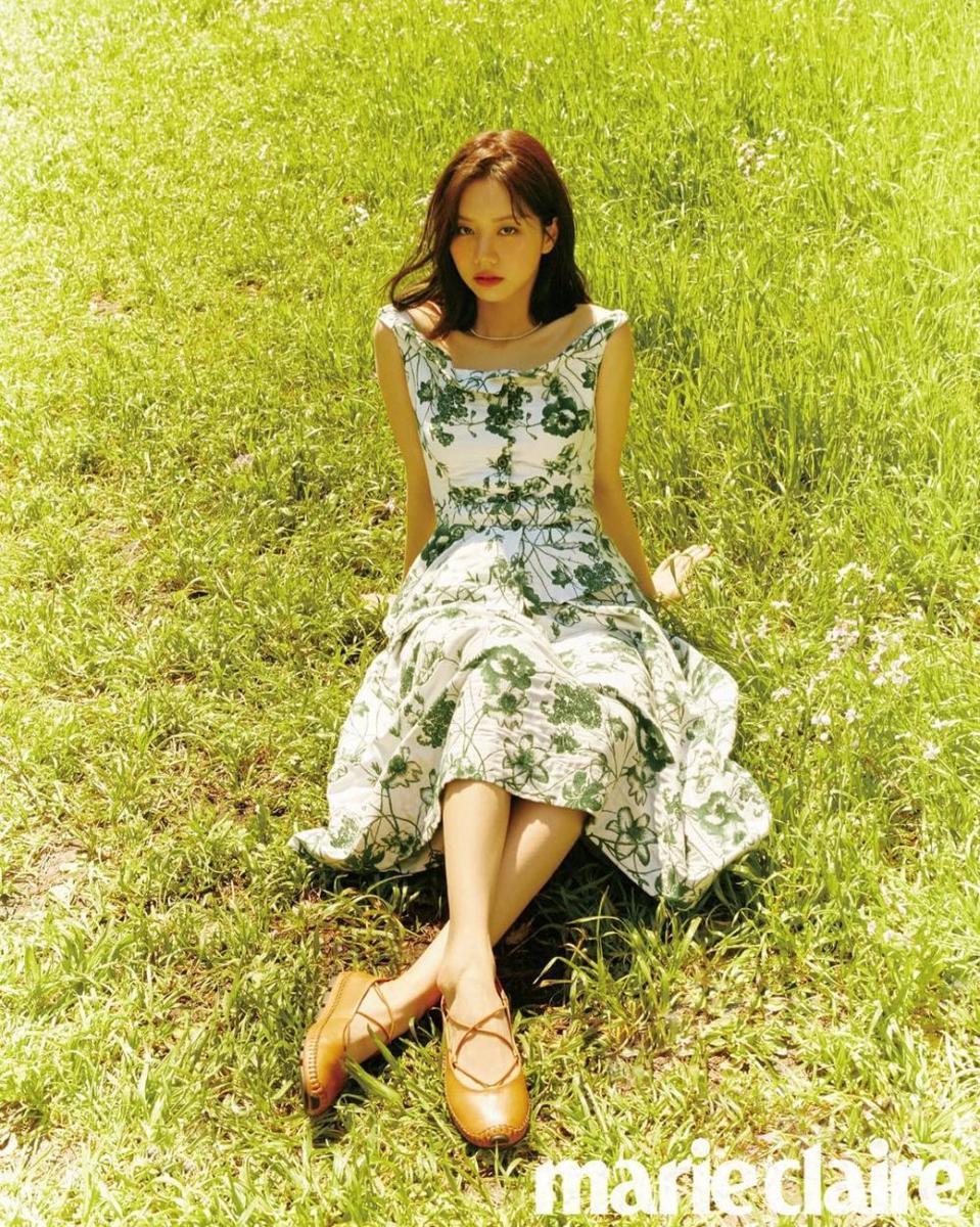 Outfit dress Hyeri Girl's Day (instagram.com/hyeri_0609)