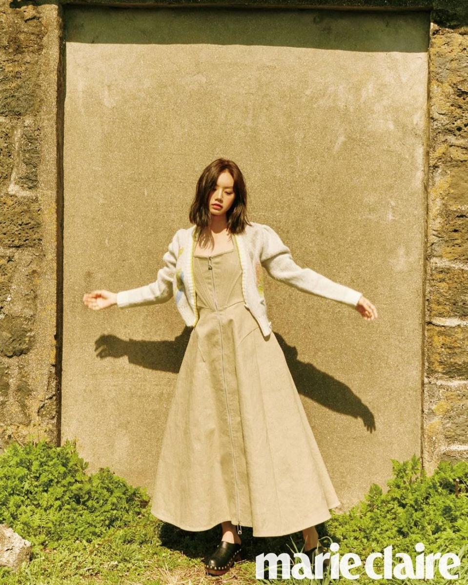 Outfit dress Hyeri Girl's Day (instagram.com/hyeri_0609)