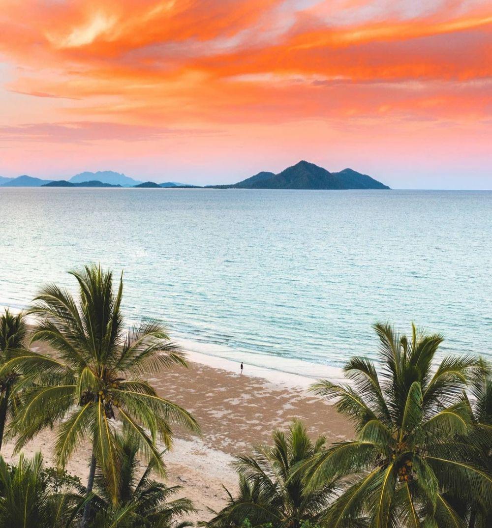 Mission Beach (instagram.com/schmidtdogg_)