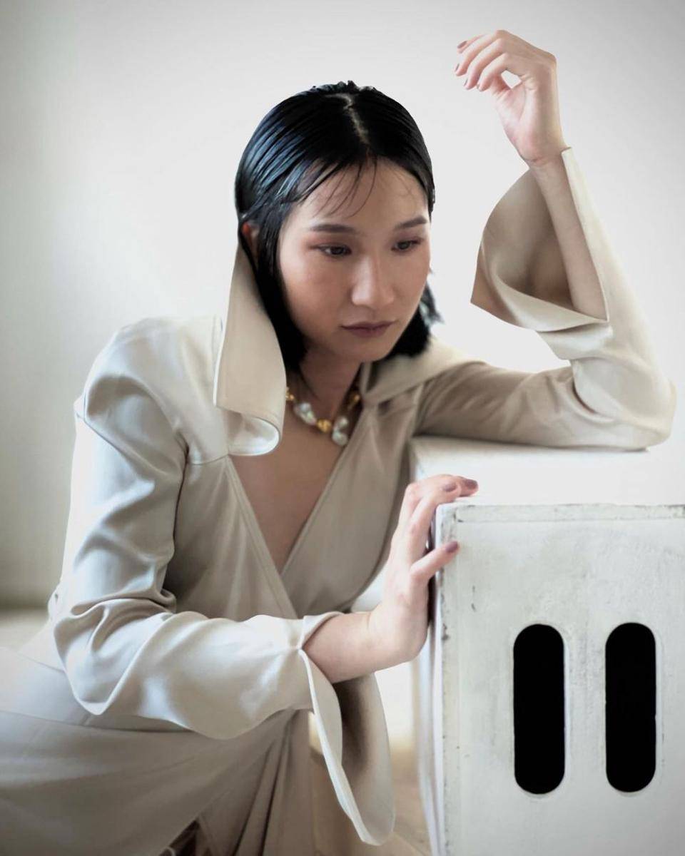 Meng'er Zhang (instagram.com/mengerzhang)