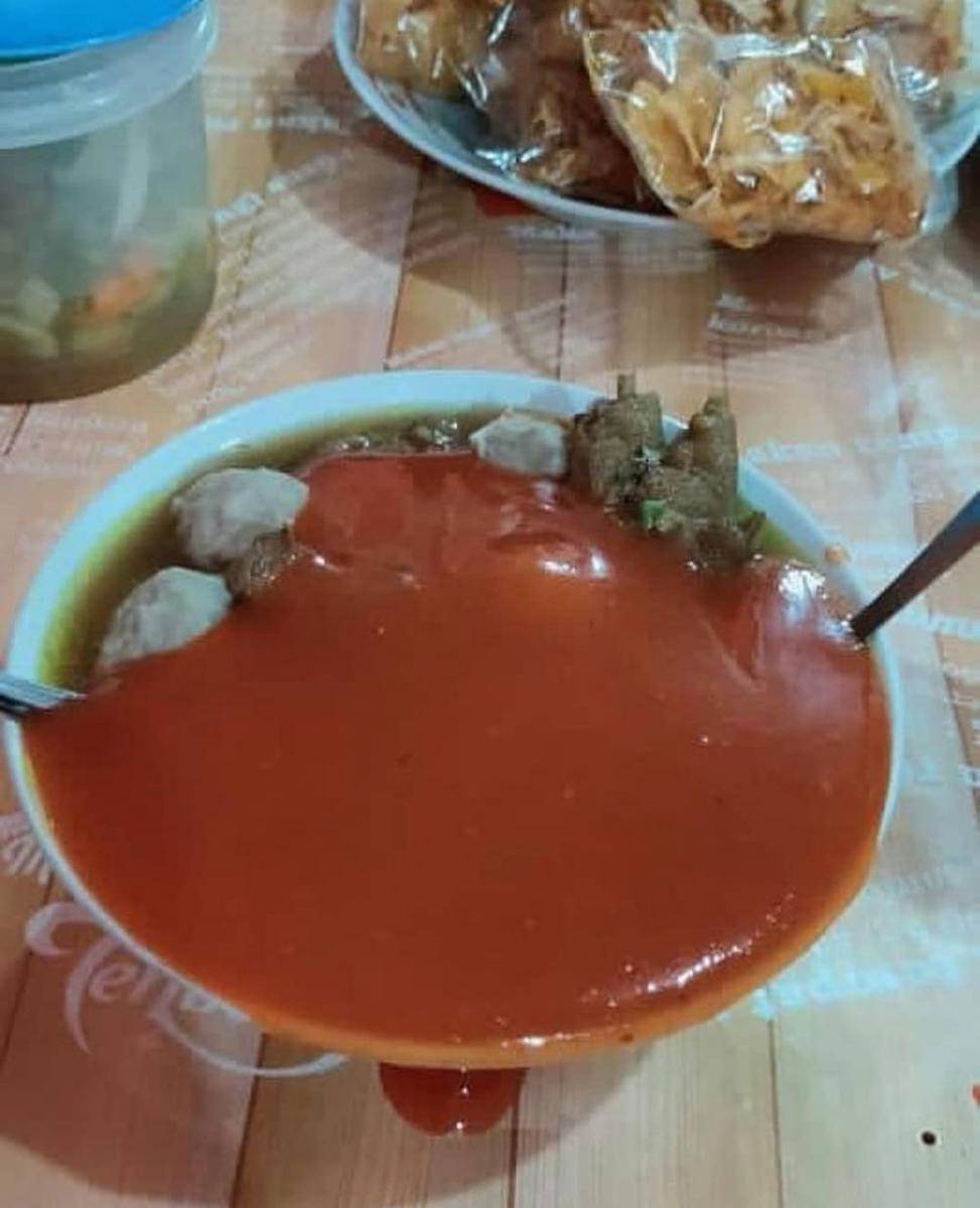 potret makanan porsi mukbang (instagram.com/dagelan.recehindo)