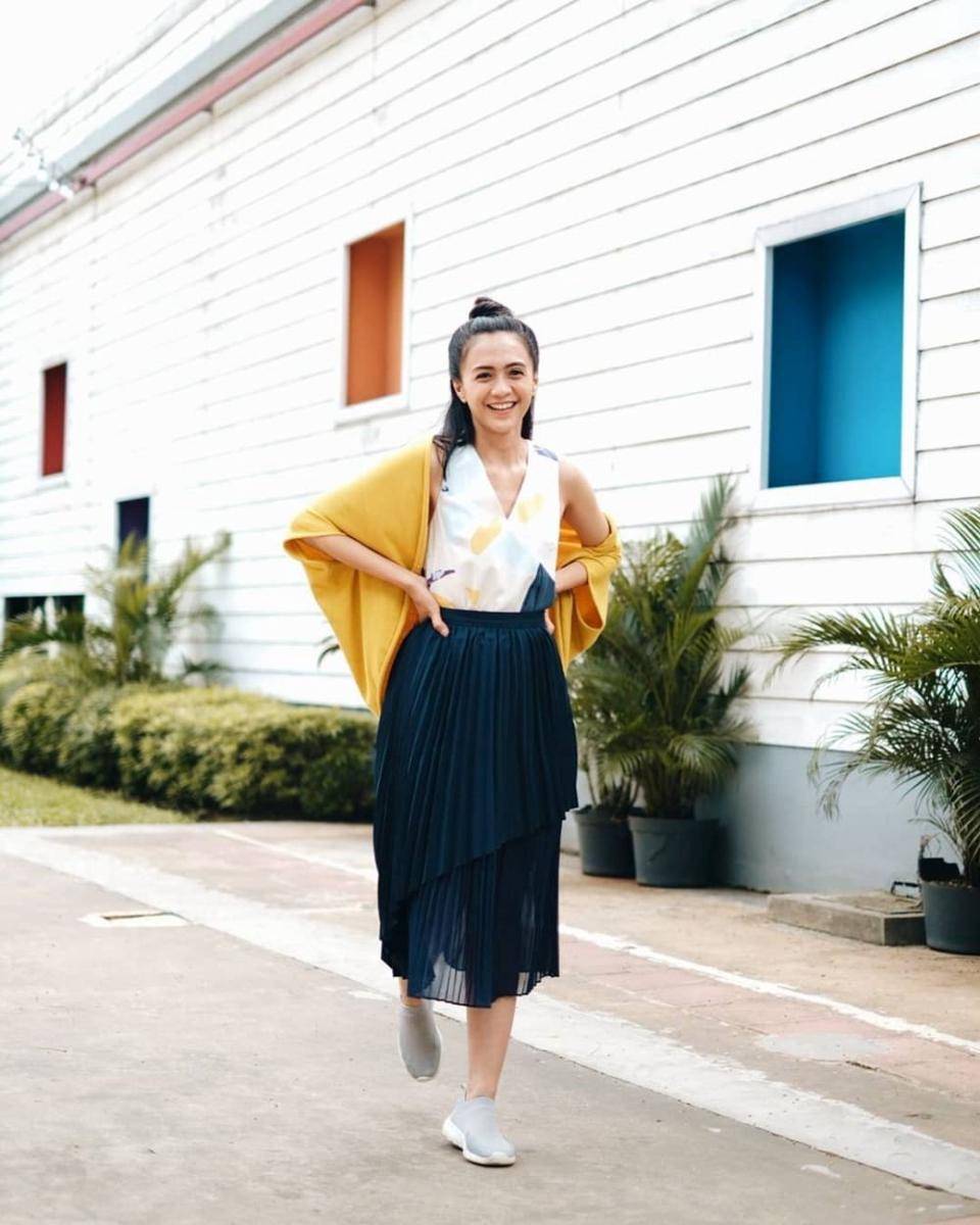 Agla Artalidia (instagram.com/aglaartalidia/)