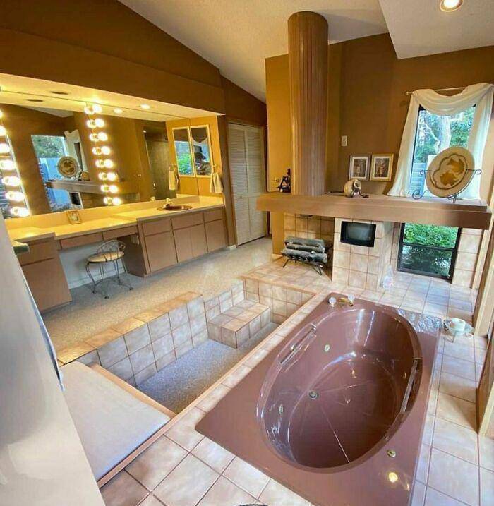 Ilustrasi desain interior absurd (instagram.com/pleasehatethesethings)