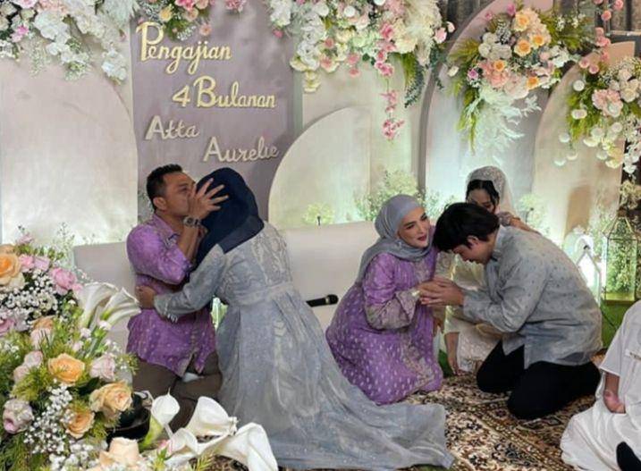 momen tasyakuran 4 bulanan Aurel (instagram.com/azriel_hermansyah)