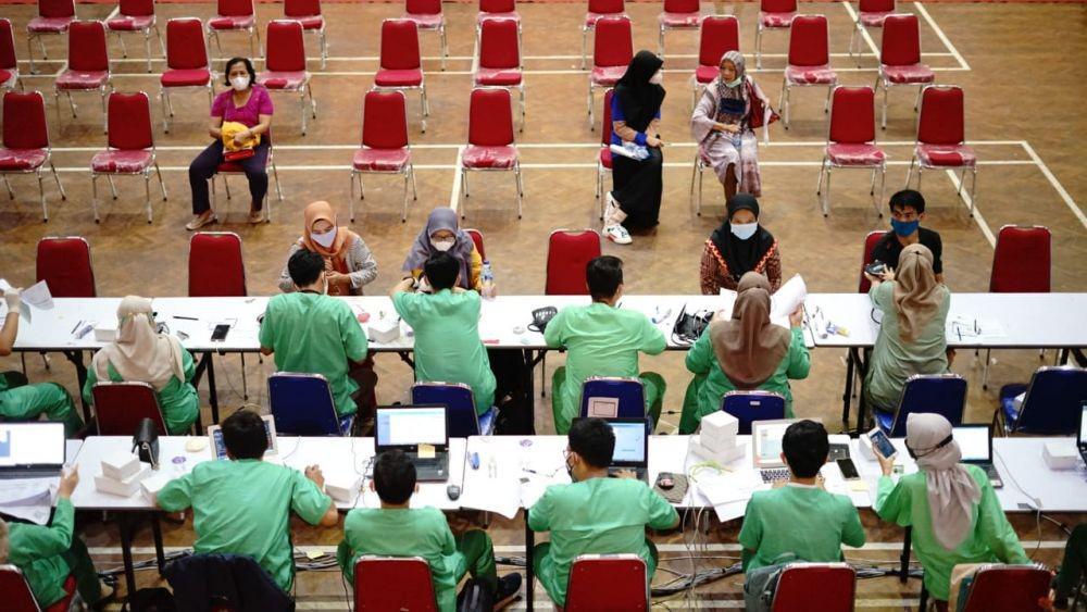 Universitas Lampung (Unila) kembali menggelar vaksinasi COVID-19 batch 7, Minggu (19/9/2021). (IDN Times/istimewa).