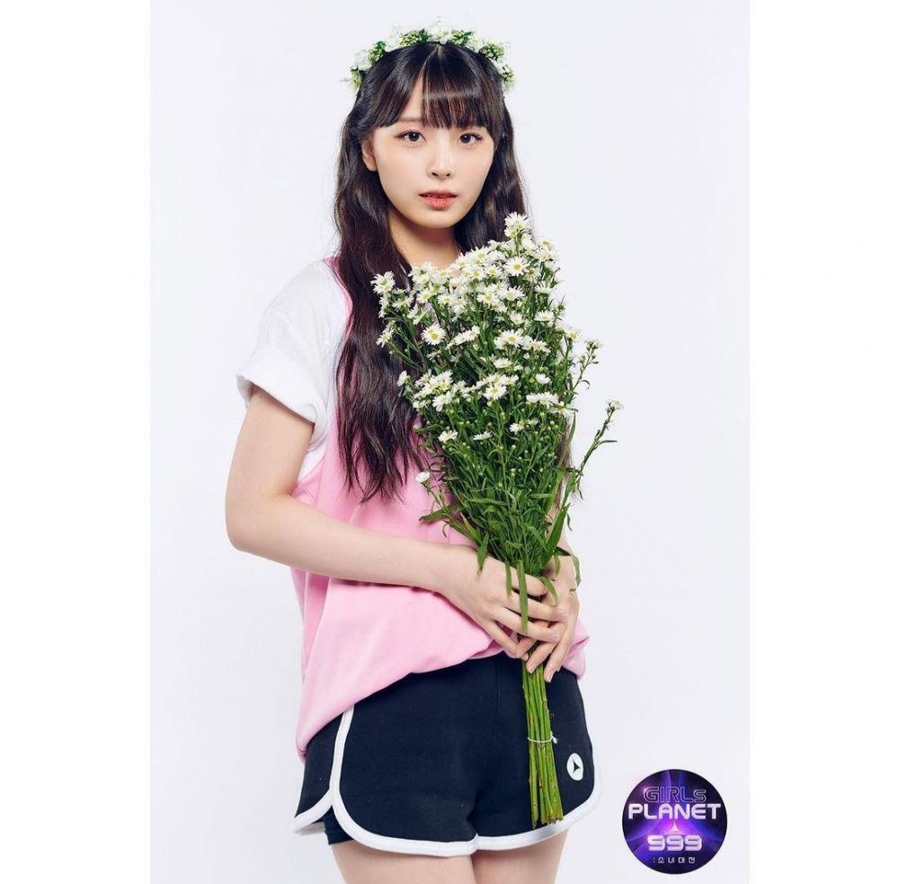 Kawaguchi Yurina (instagram.com/girlsplanet999)