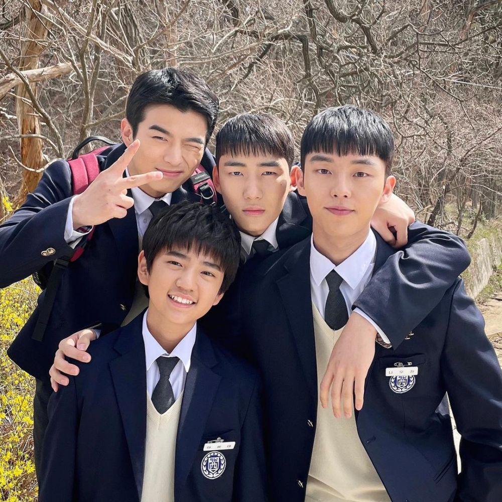 Choi Hyun Wook dan pemeran Drama Racket Boys (instagram.com/_choiiii__)