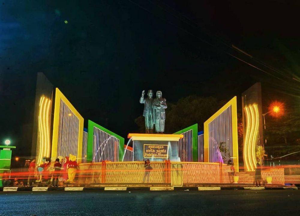 Foto Monumen Cinta Sejati Habibie-Ainun, salah satu obyek wisata populer di Kota Parepare. (Instagram.com/taufanpawe)