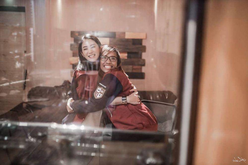 Bunga Zainal dan Margareth Soumokil (instagram.com/great.soumokil)