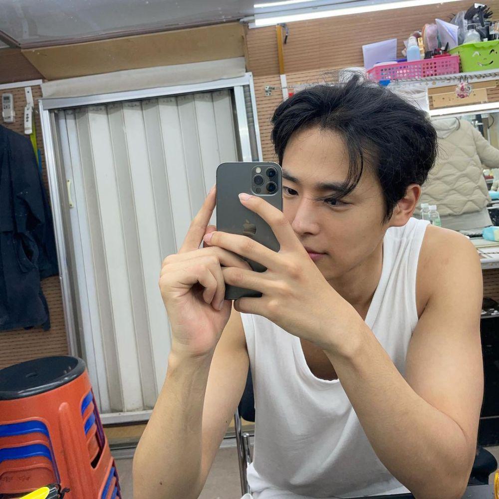 Byungchan VICTON (instagram.com/b__yccn)