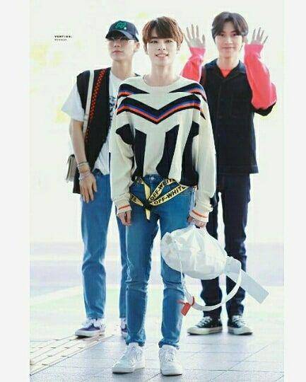 Outfit Xiaojun WayV (instagram.com/nctunited00)