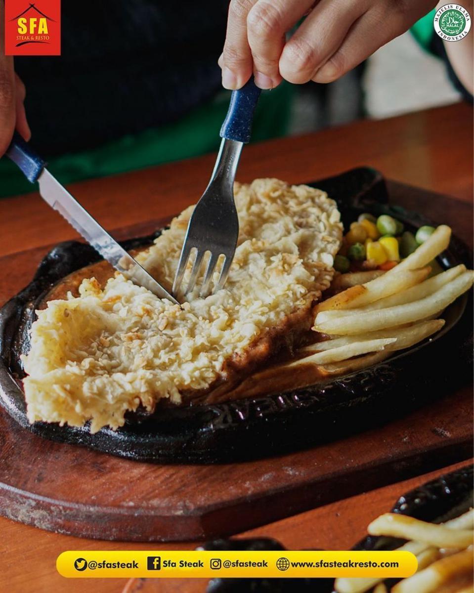 5 Rekomendasi Warung Steak Legendaris di Solo, Enak dan Terjangkau!