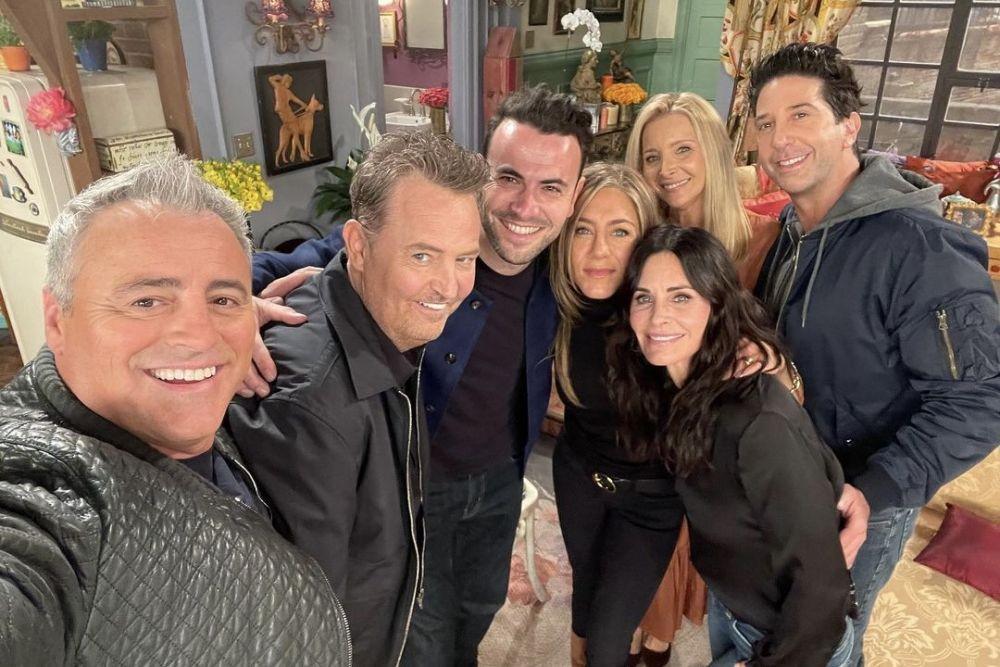 9 Potret Terkini Pemain Serial Friends, Bikin Pangling
