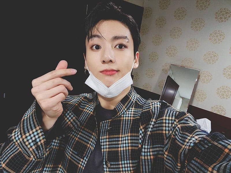 [QUIZ] Dari Pertanyaan Ini, Kami Tahu Apakah Kamu Termasuk Cewek Idaman Jungkook BTS!