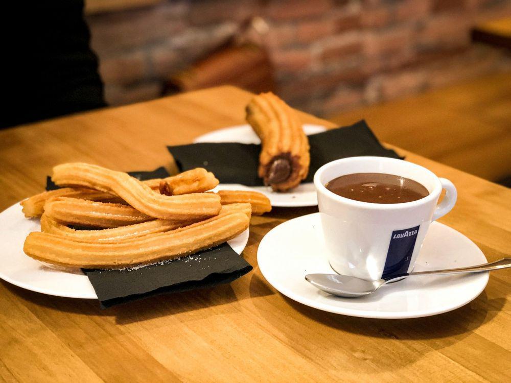 ilustrasi fluffernutter churro (unsplash.com/HyoSun Rosy Ko)