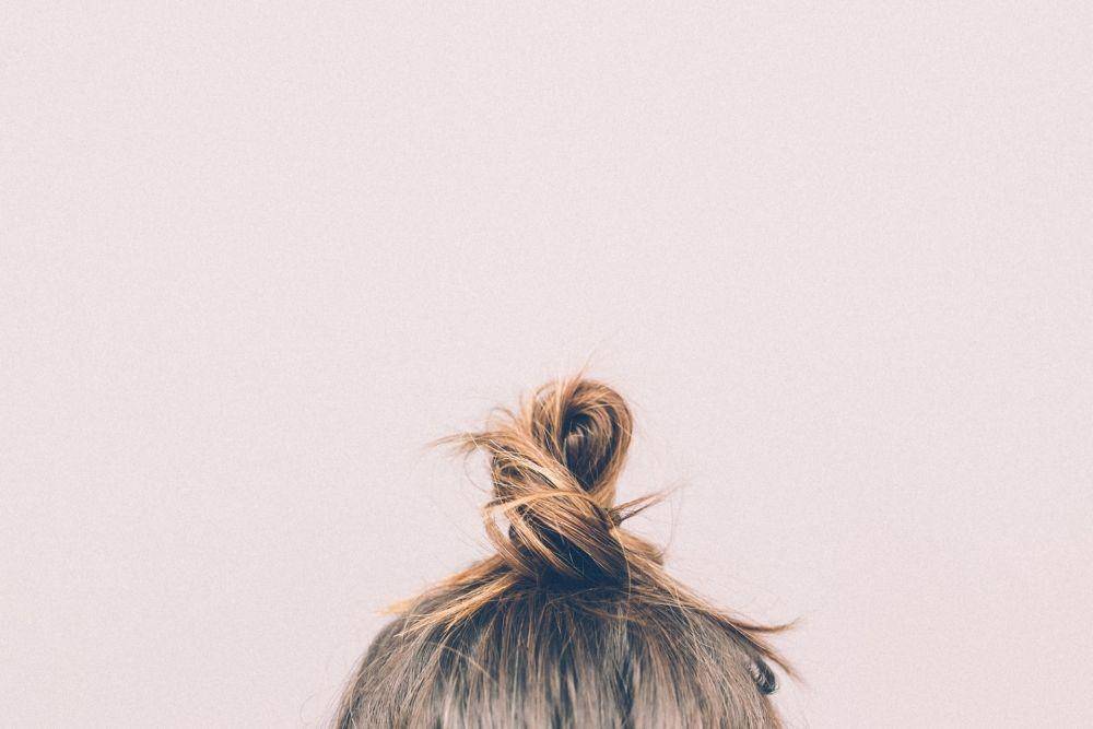 ilustrasi rambut (unsplash.com/Kasia Serbin)