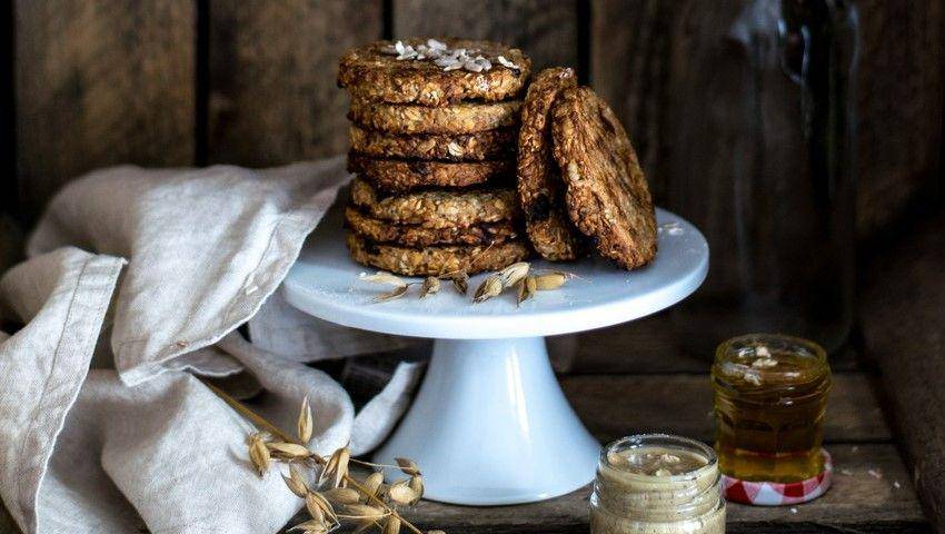 ilustrasi milk and honey cookies (unsplash.com/Monika Grabkowska)