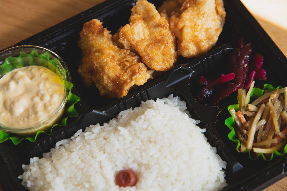 ilustrasi menu makan (pexels.com/Ryutaro Tsukata)