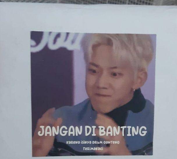 peringatan lucu pada paket (instagram.com/duhreceh)