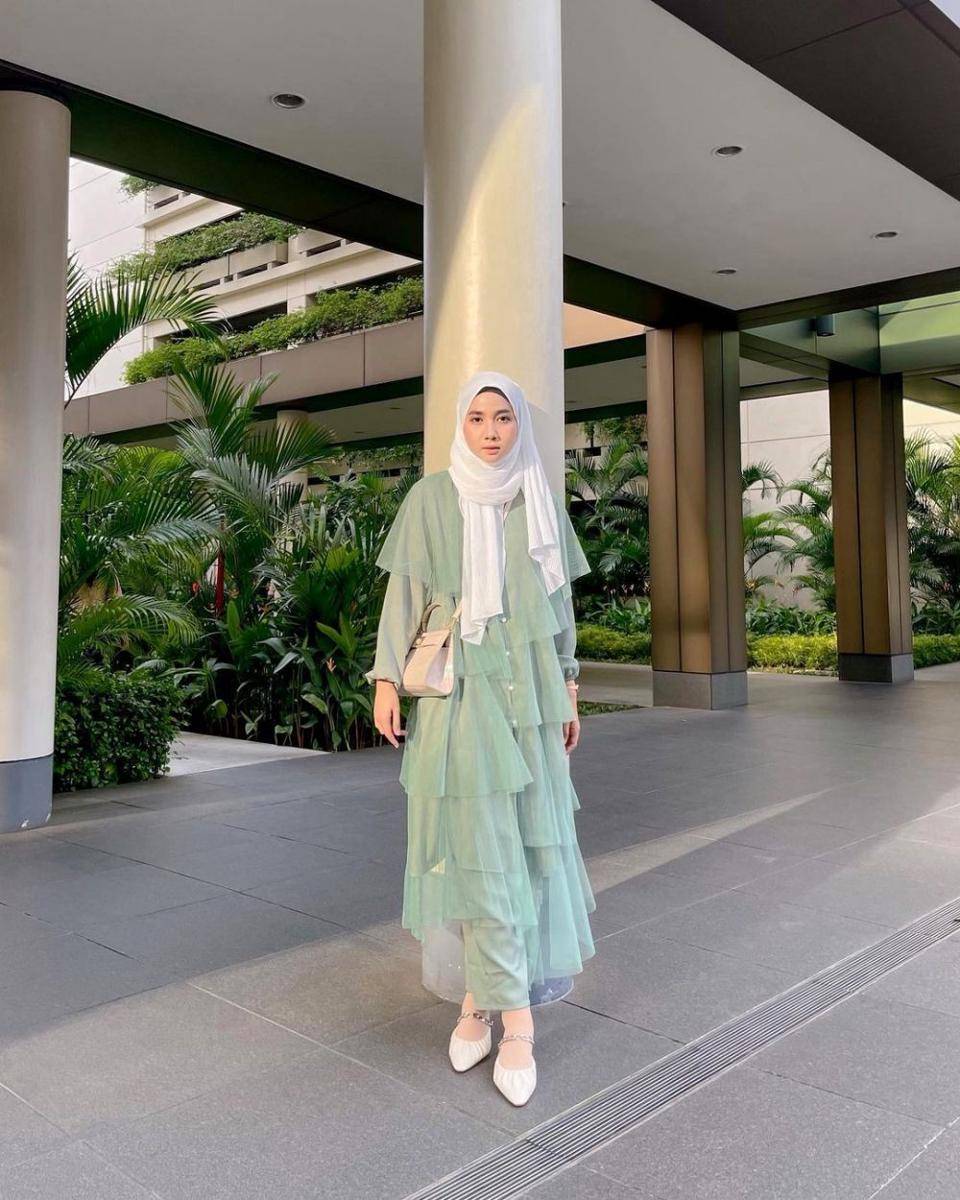 Dress Richa Etika Ulhaq. (instagram.com/richaeu/)
