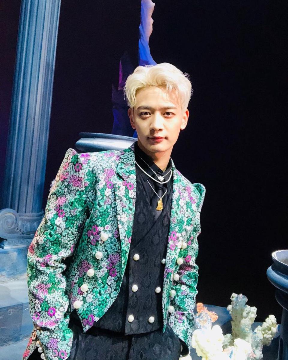 Minho SHINee (instagram.com/choiminho_1209)