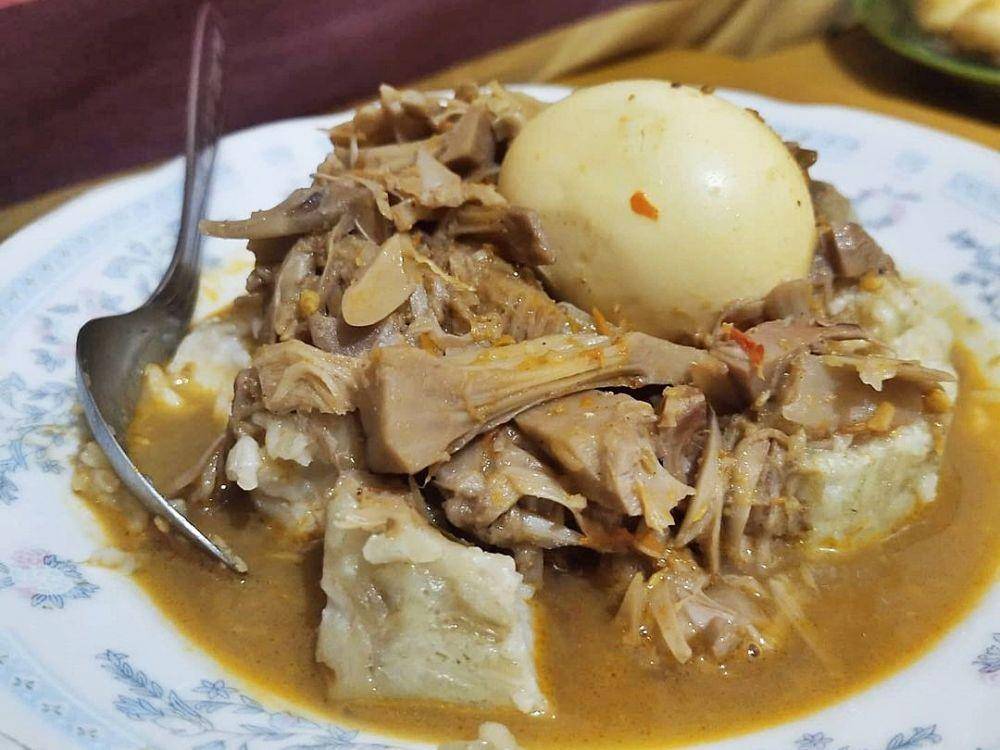 Lodeh tewel dan telur rebus (instagram.com/ikavatin)