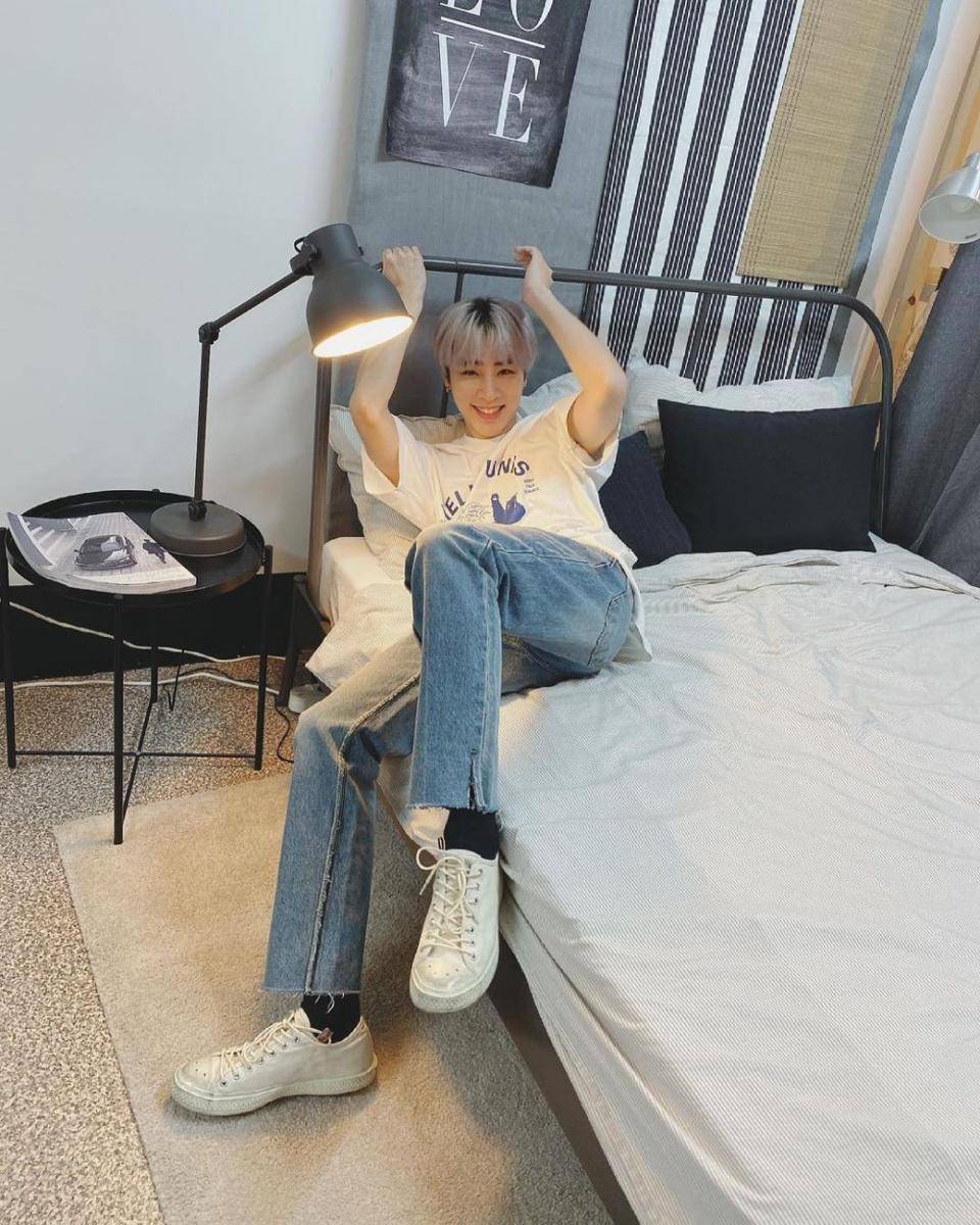 Outfit Xiaojun WayV (instagram.com/djxiao_888)