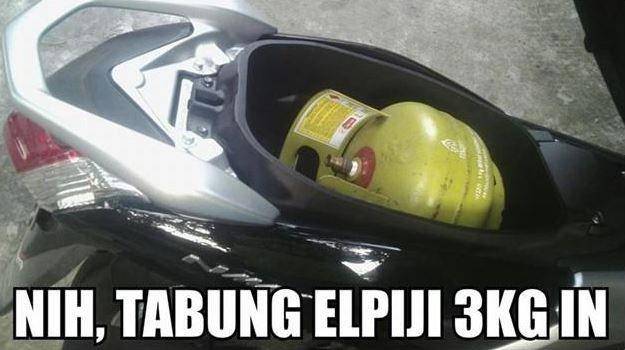 isi jok motor tak terduga (1cak.com)