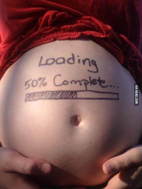 pemotretan maternity kocak (9gag.com)