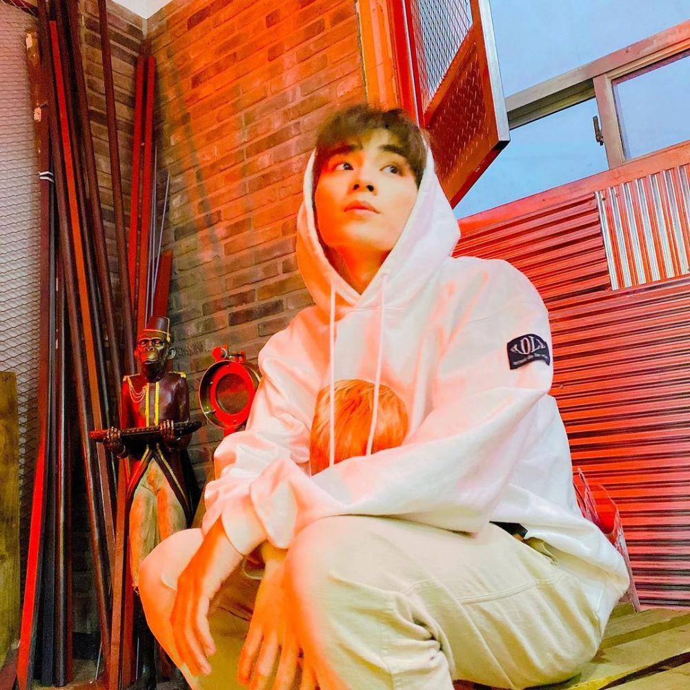 Outfit Xiaojun WayV (instagram.com/djxiao_888)