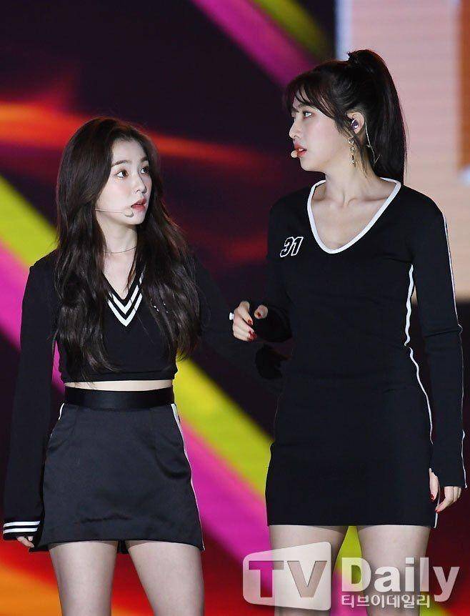 Joy dan Irene Red Velvet (tvdaily.co.kr)