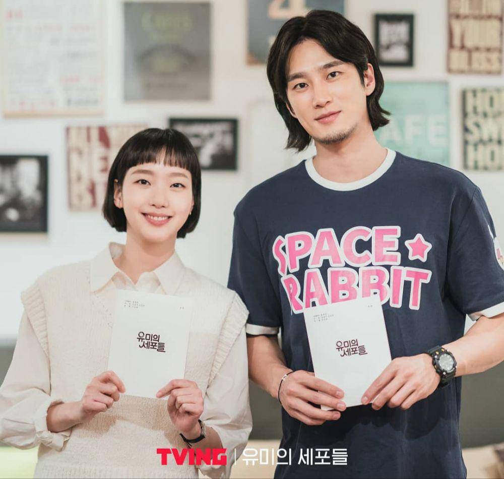 Kim Go Eun dan Ahn Bo Hyun di drama Yumi's Cells (instagram.com/tving.official))