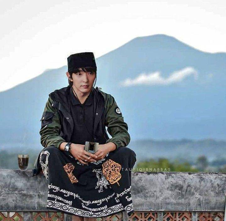 aktor Korea 'korban' editan Opicdesigns (instagram.com/opicdesigns)