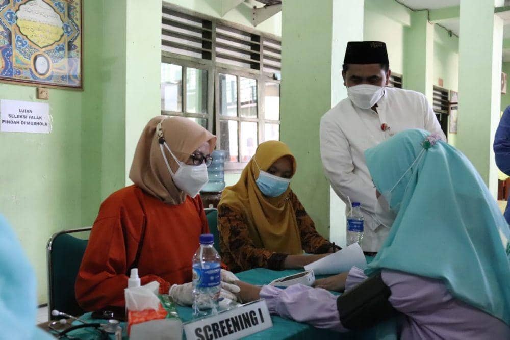 Kiai dan Bu Nyai Meninggal Akibat COVID-19, Ponpes Pati Putuskan Ikut Vaksin
