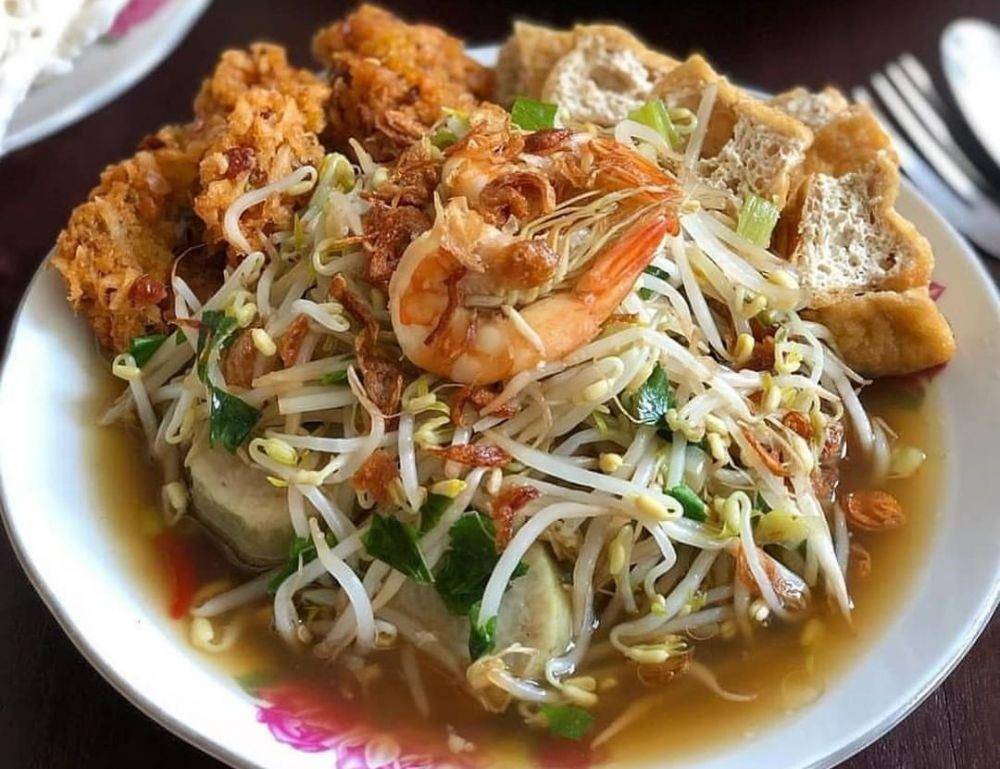 ilustrasi lontong balap (instagram.com/_resepmasakanfavorit)